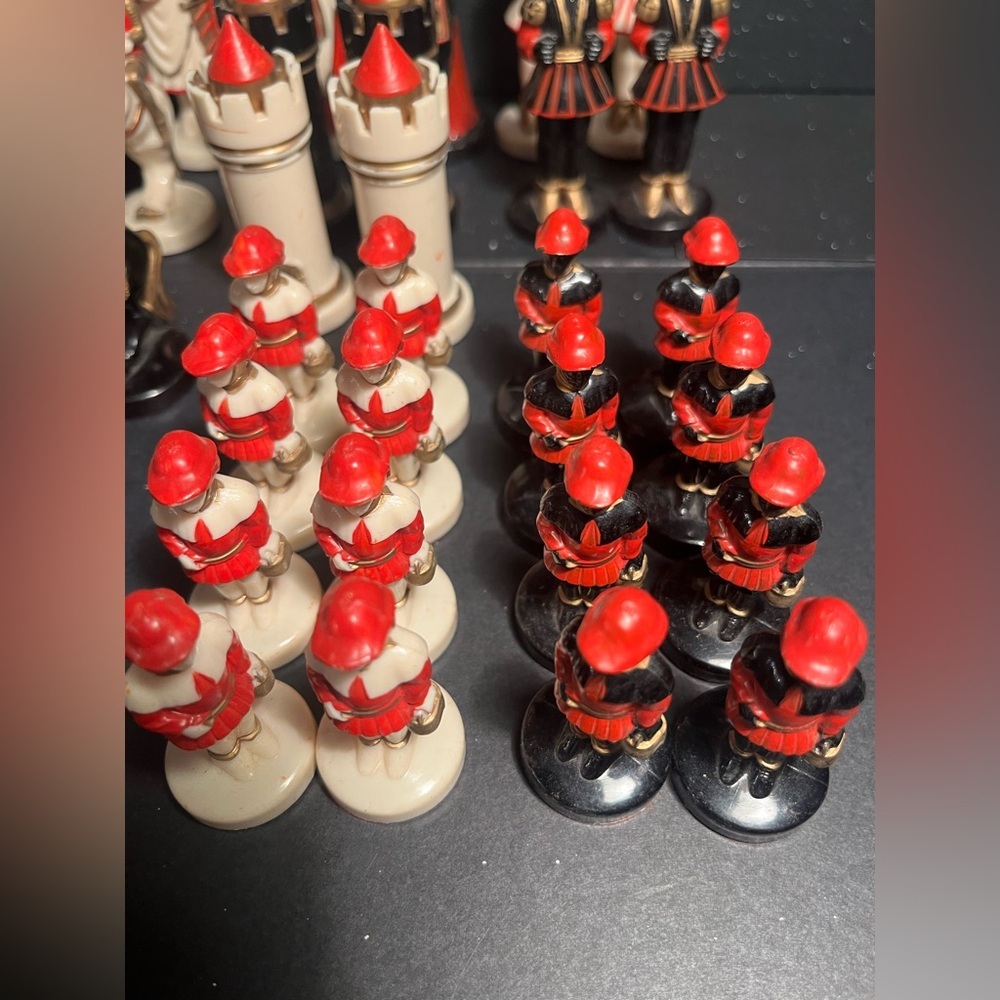 Vintage CAMELOT Chess Set with black & Cream Pieces with red velvet bottoms ! 👑👑 - Picture 8 of 8
